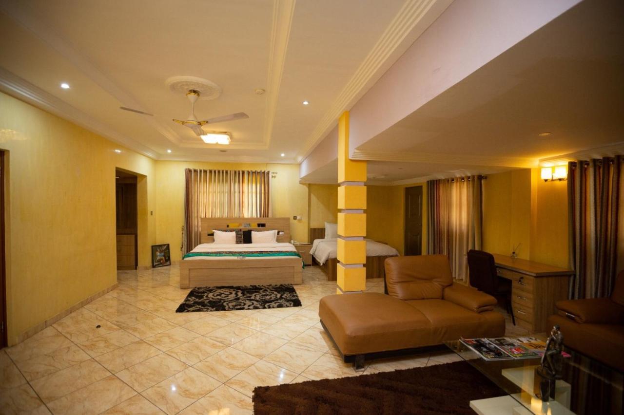 Bays Lodge, Accra Exteriör bild